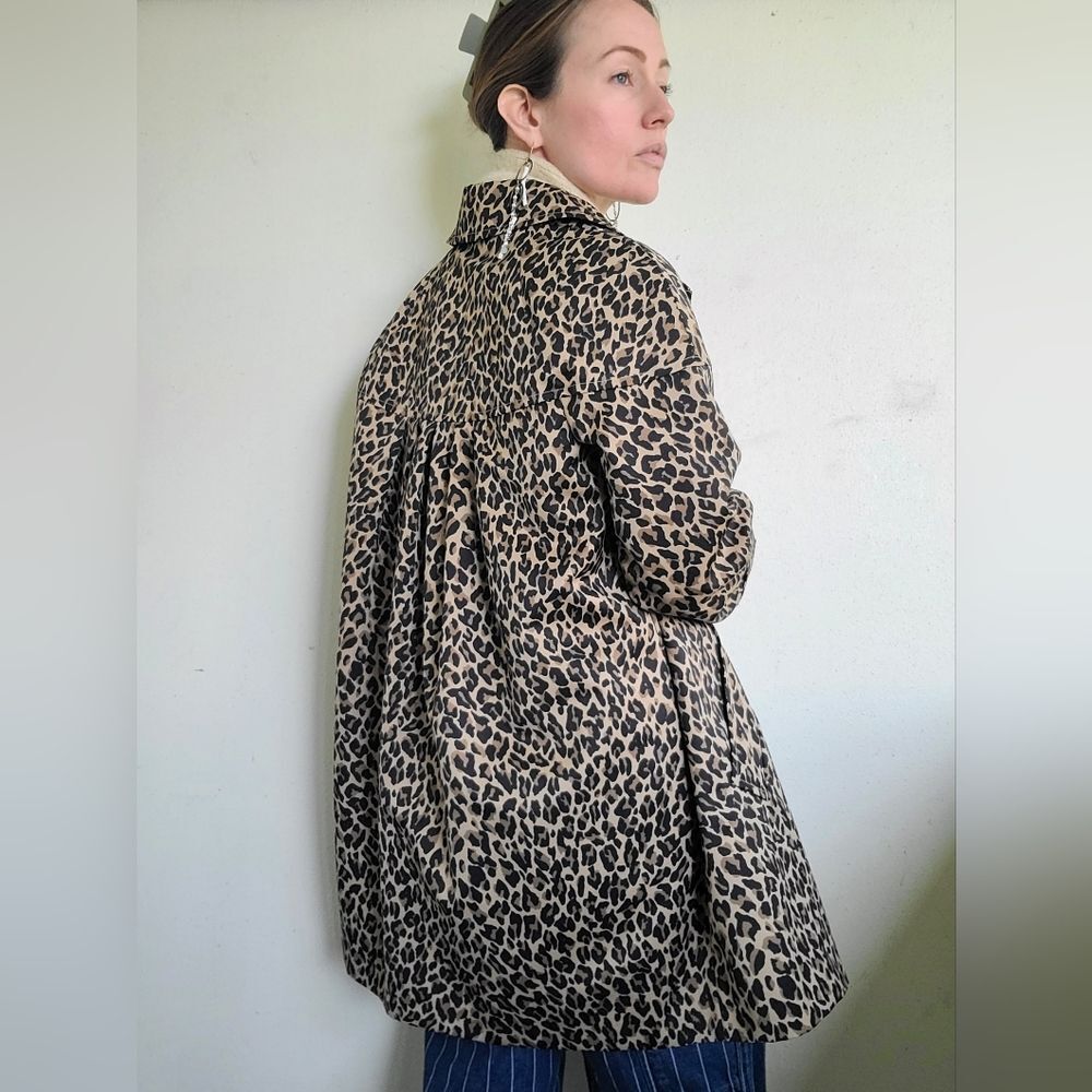 The Preloved Cheetah Print Spring Trench By Weekend MaxMara Size US 4 - Picture 5 of 16